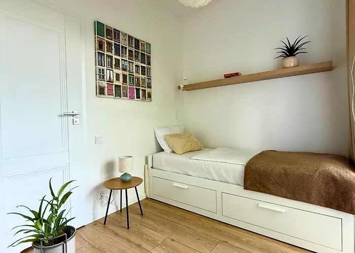 Izerskie - Ul. Wczasowa 8 *